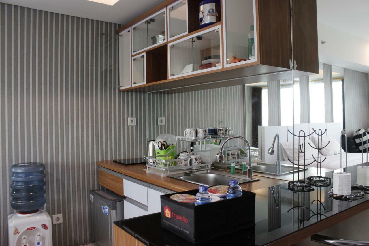Bright Studio @ Tamansari La Grande Apartment By Travelio バンドゥン エクステリア 写真