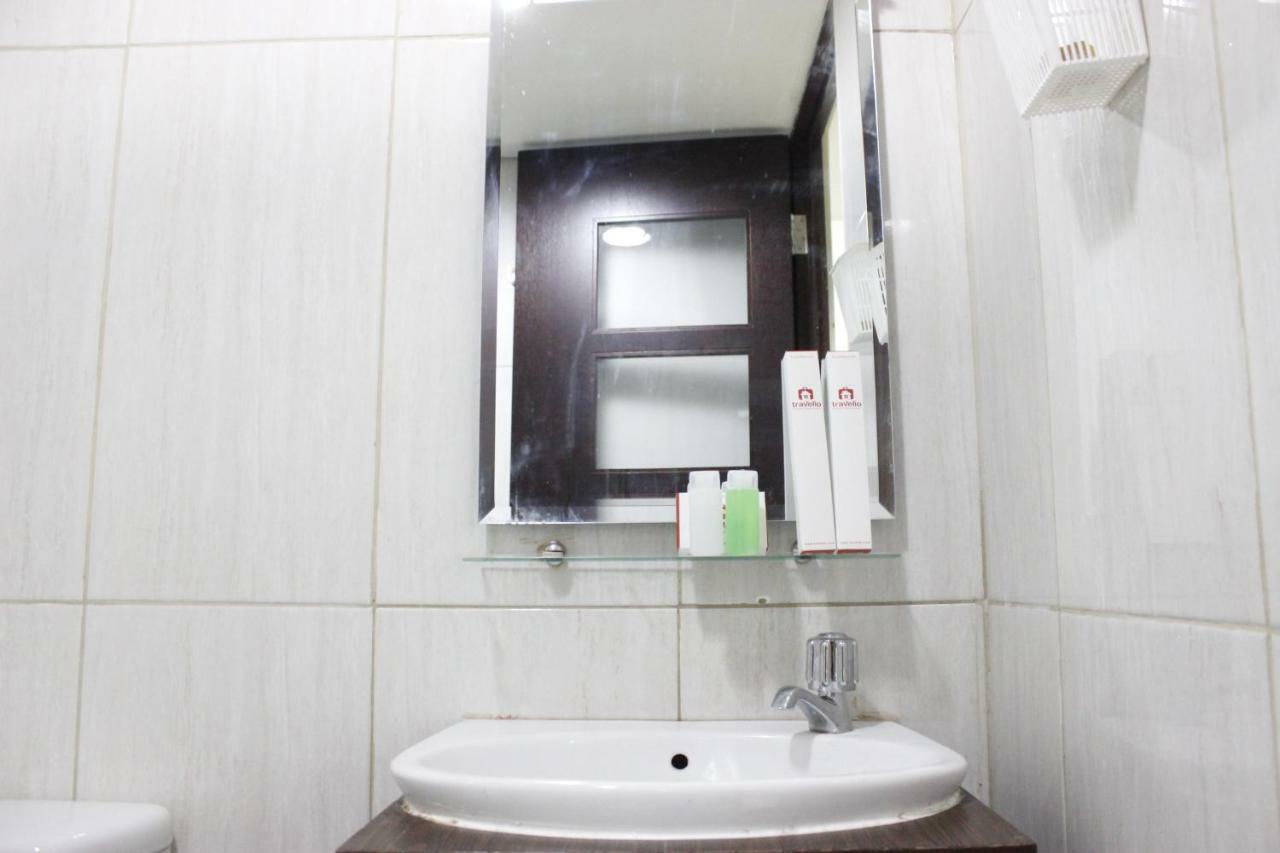 Bright Studio @ Tamansari La Grande Apartment By Travelio バンドゥン エクステリア 写真